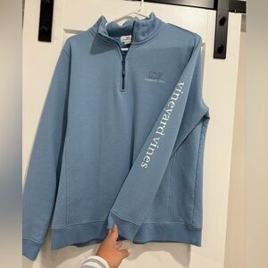 Vineyard Vines Blue women’s pull over